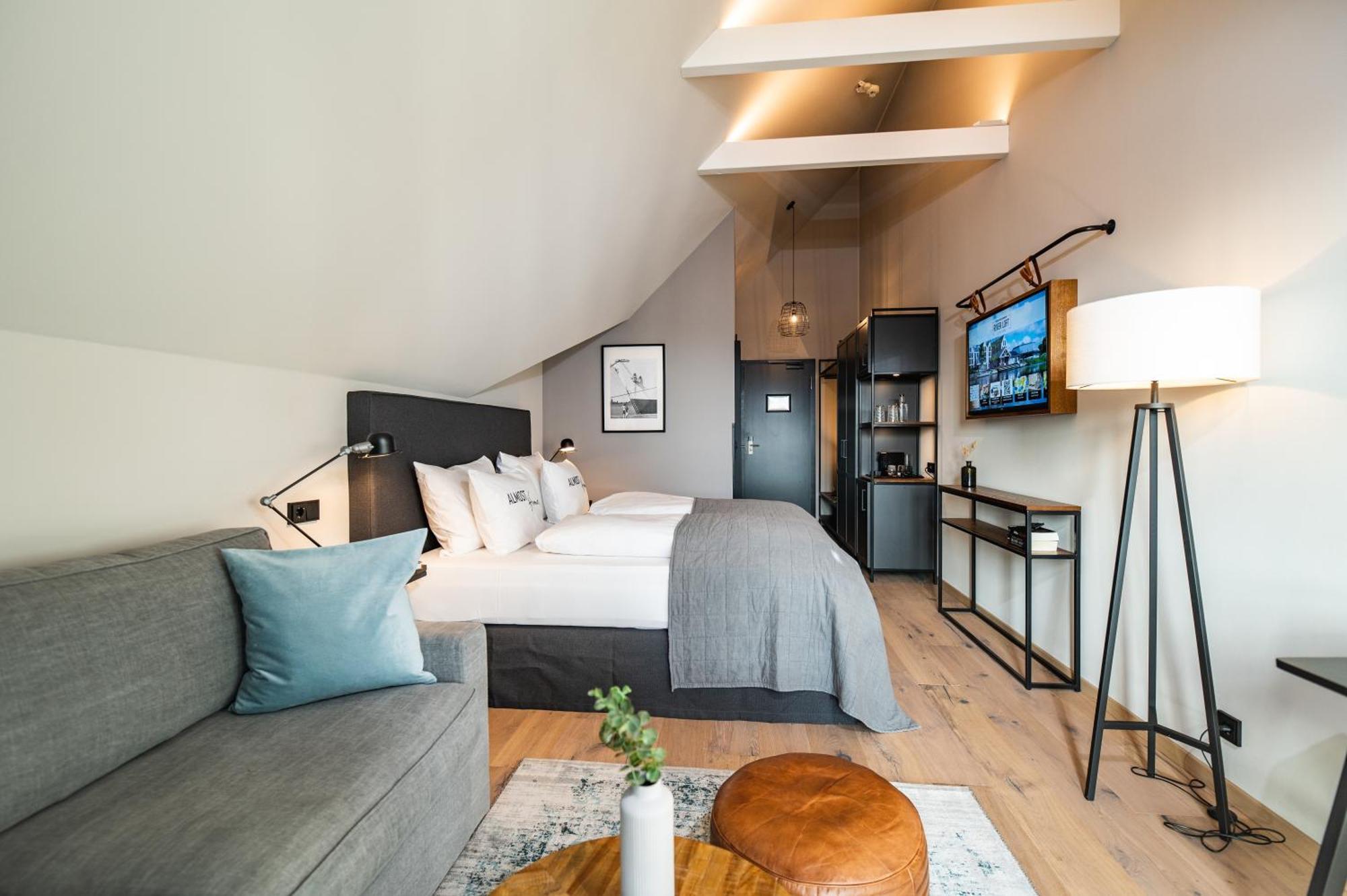 River Loft Hotel & Spa Brunsbuttel Exteriör bild